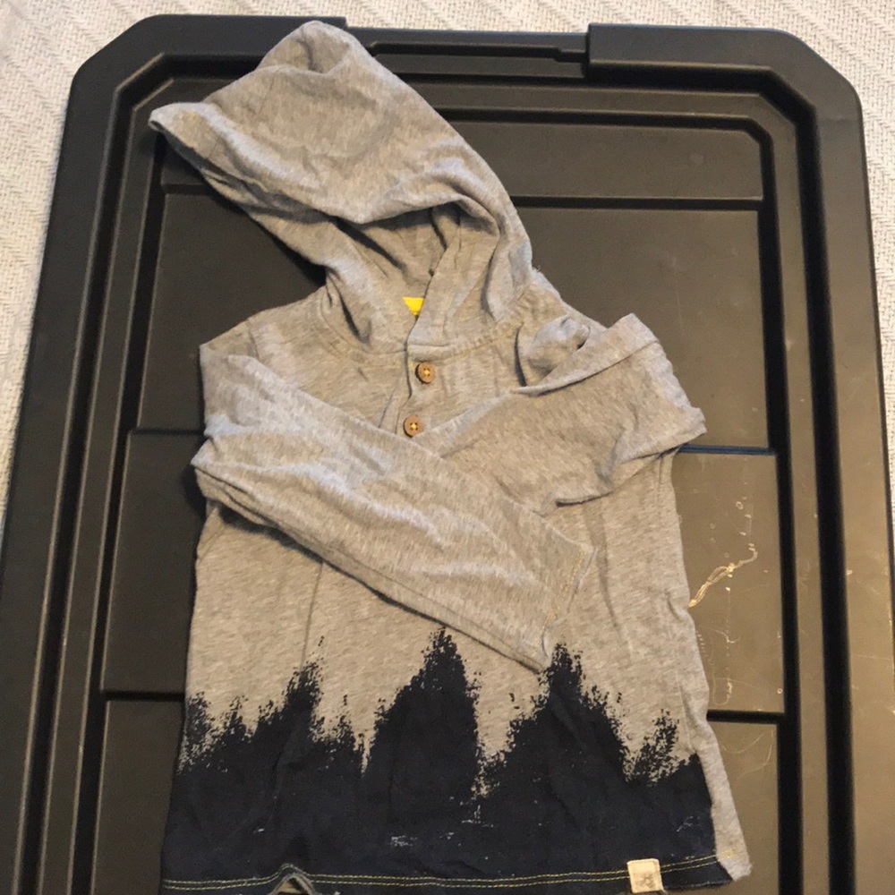 Burt’s Bees lightweight long sleeved hooded shirt